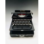 A W. Harold Spink 'Blue Bird' typewriter, serial no. 216828. Cased.