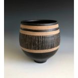 Jason WASON (b.1946)Stoneware vessel with sgraffitio decoration Height 17cm, Diameter 14.