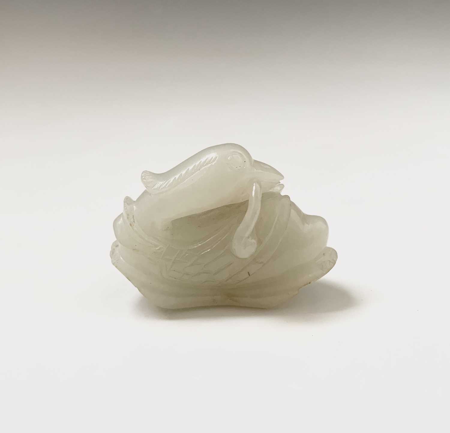 A small Chinese white jade carving of a duck, Qing dynasty, 19th century, height 3cm, width 4.5cm. - Image 3 of 11
