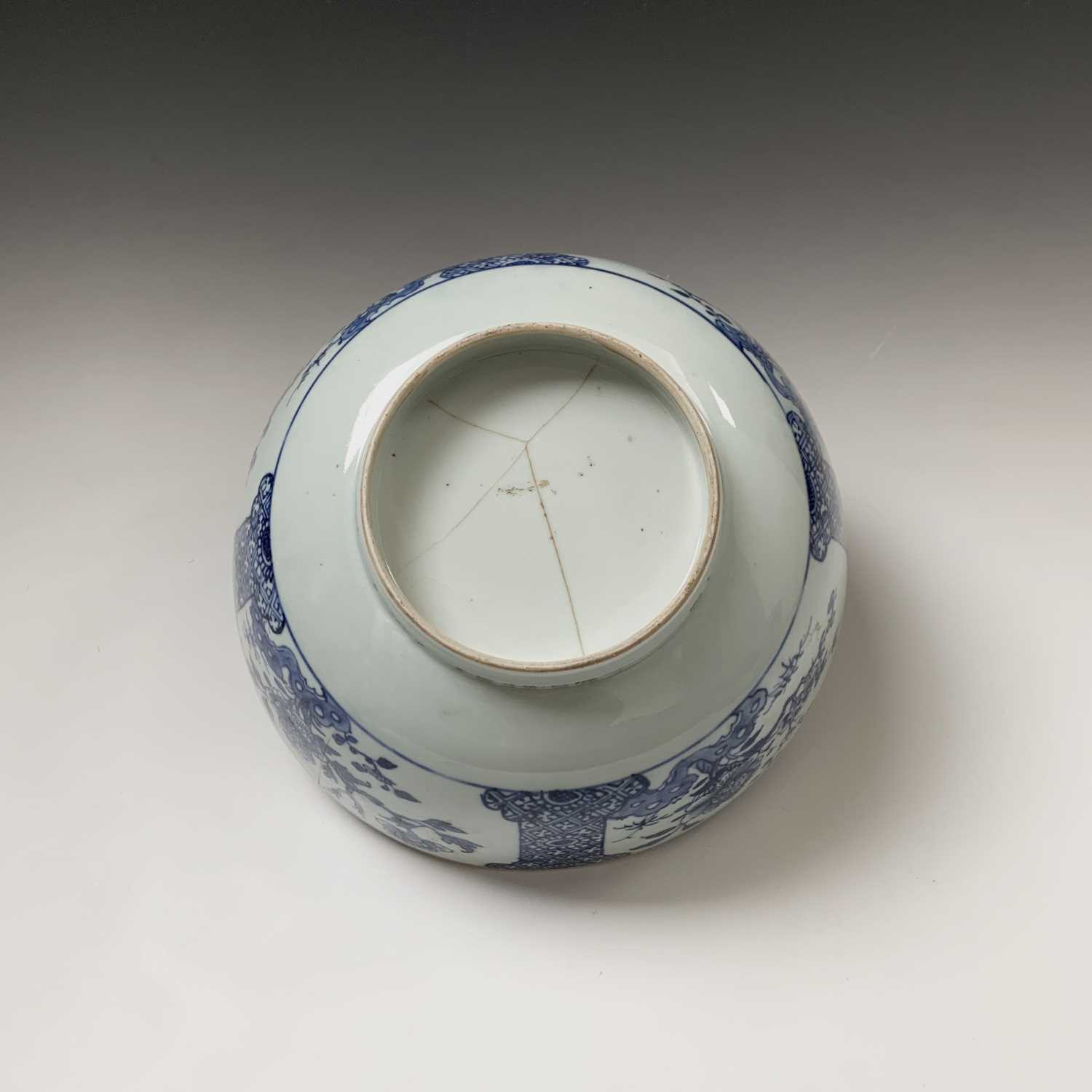 A Chinese blue and white porcelain bowl, 18th century, height 11.5cm, diameter 27cm, an imari - Image 3 of 8