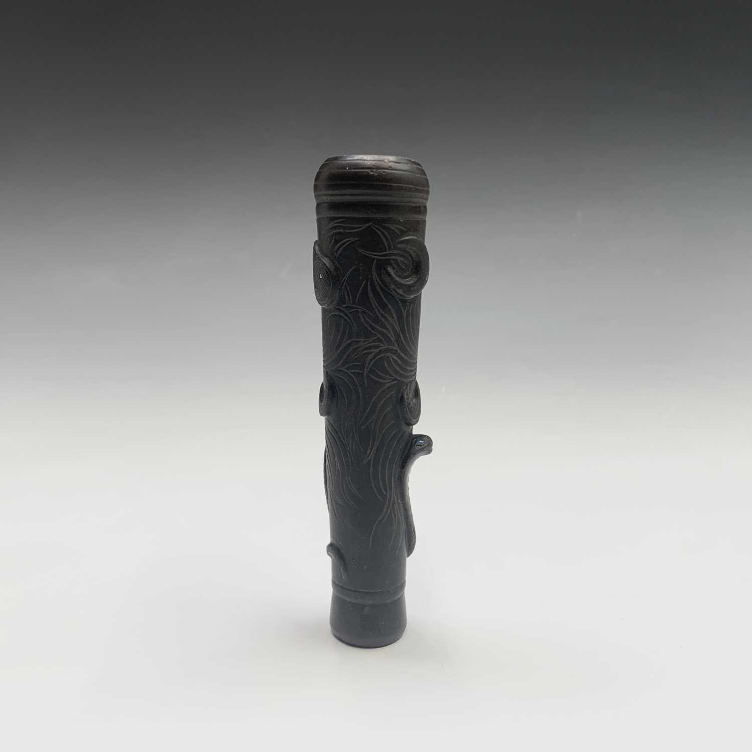 An Indian inlaid pottery chillum pipe, length 12.5cm togehter with an embroidered case. - Image 4 of 5