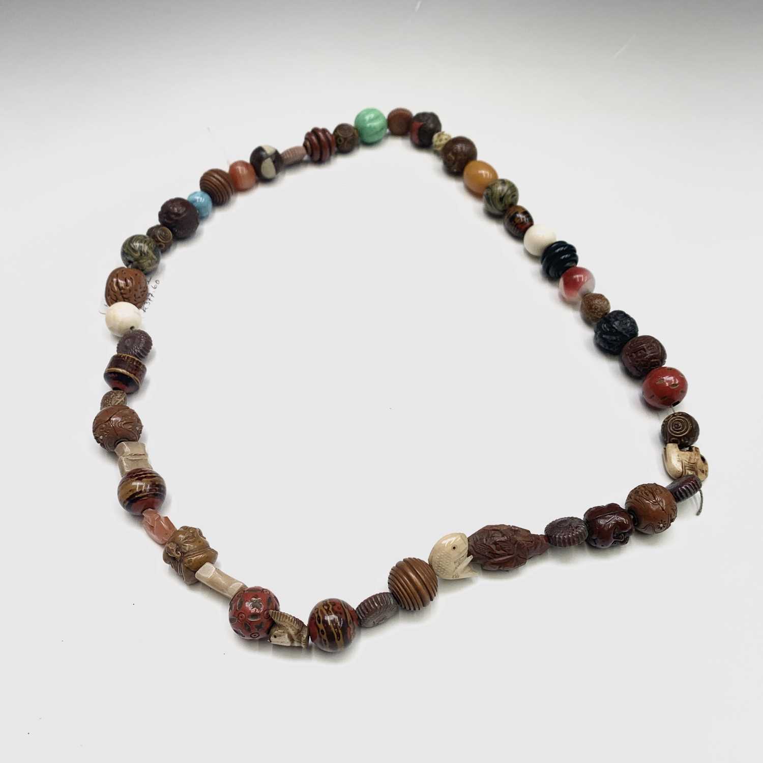 A Japanese ojime bead necklace, length 39cm.