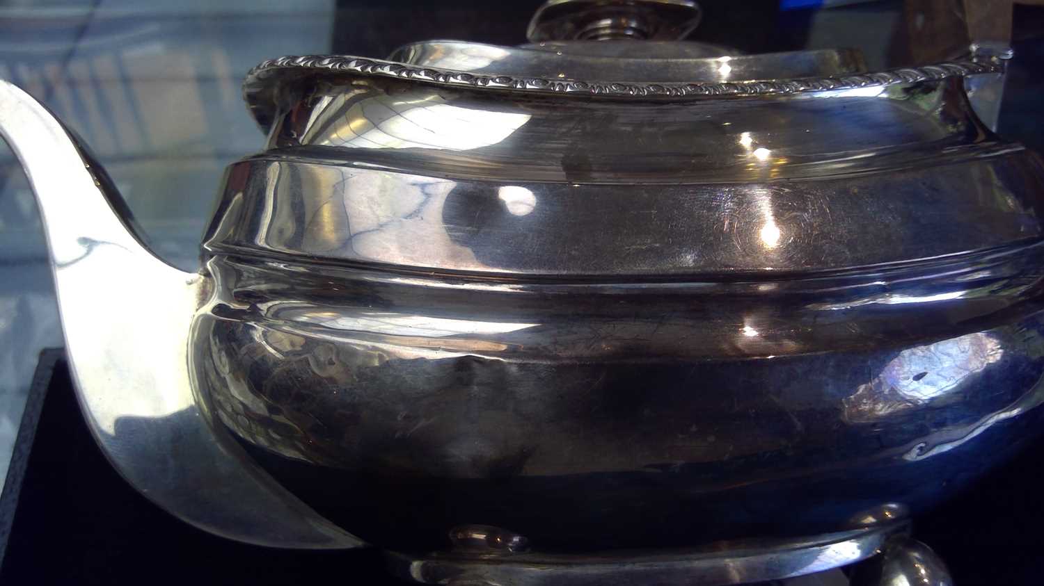 A Scottish silver teapot by George McHattie Edinburgh 1813 17.9oz - Image 7 of 7