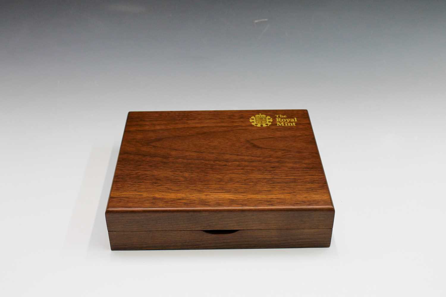 GB 2009 Executive proof collection in wooden box, includes scarce Kew Gardens 50p with certificate. - Image 2 of 2