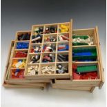 LEGO AND EARLIER BUILDING BRICKS - Six draw cabinet containing large qty of Lego. Plus earlier