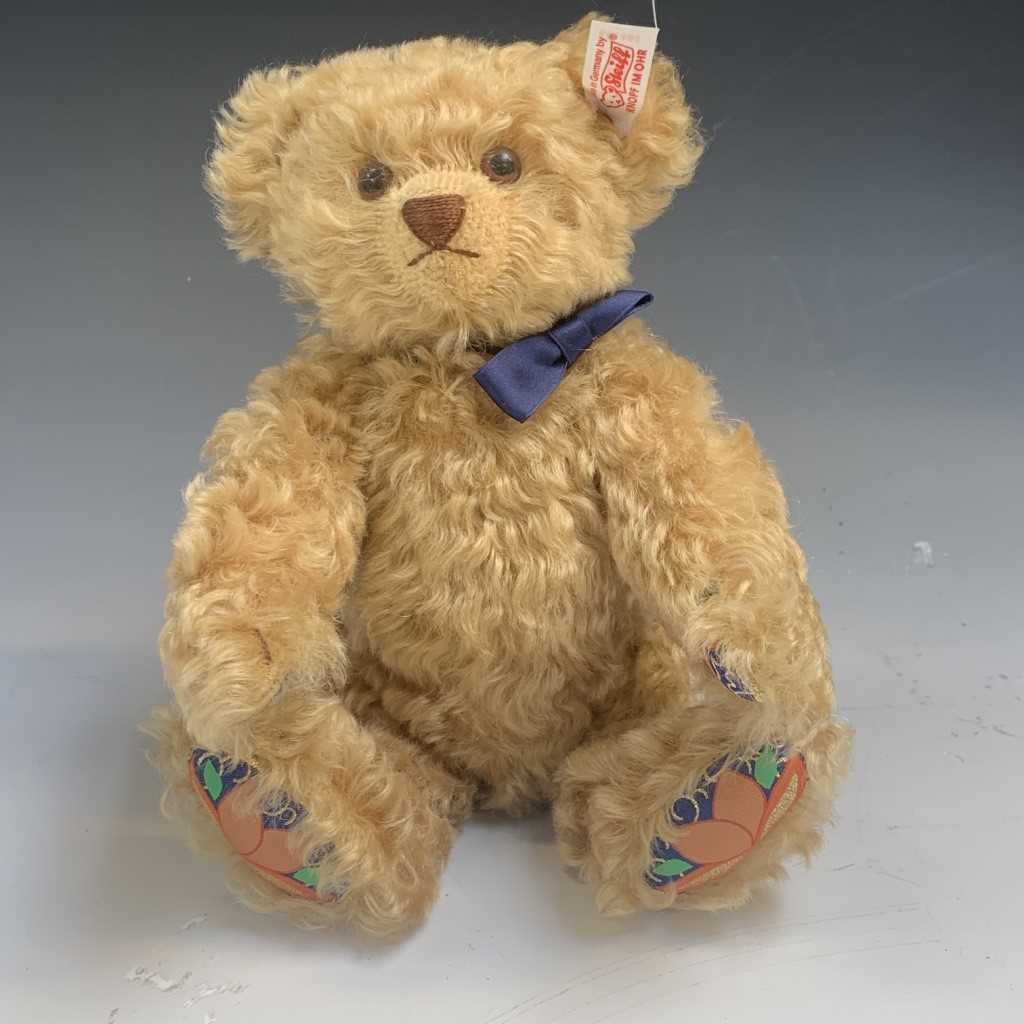 Teddy Bear - Steiff. Small tan 2005 bear - multicolour padded feet. No certificate.