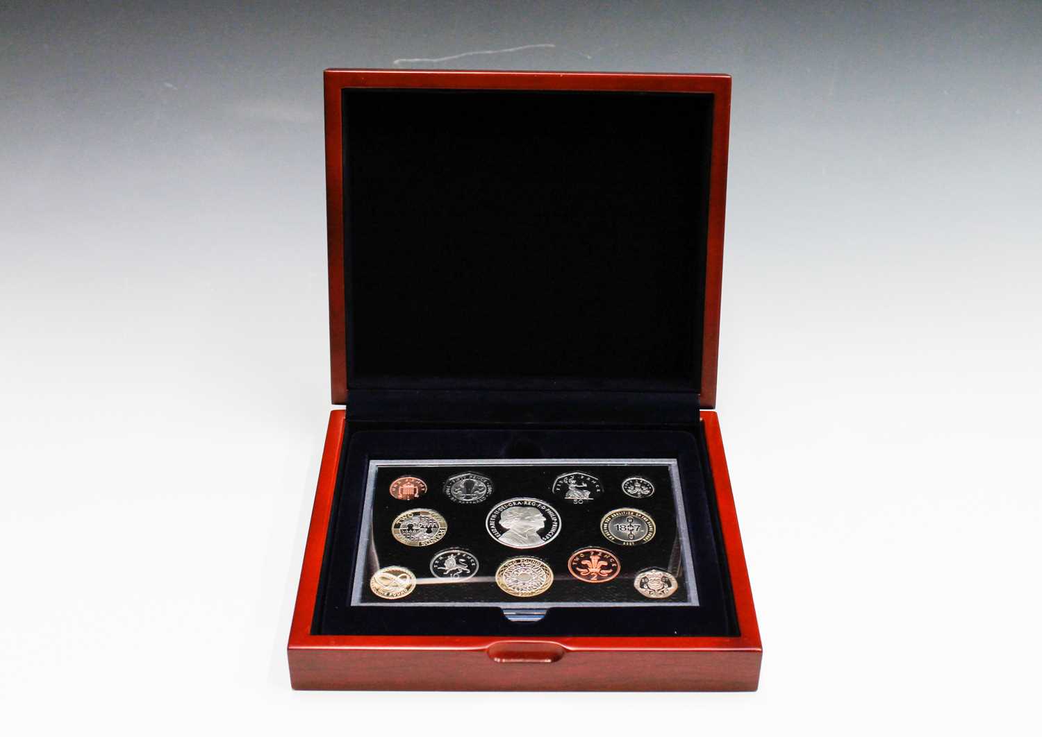 GB 2007 Executive proof collection in wooden box no certificate.