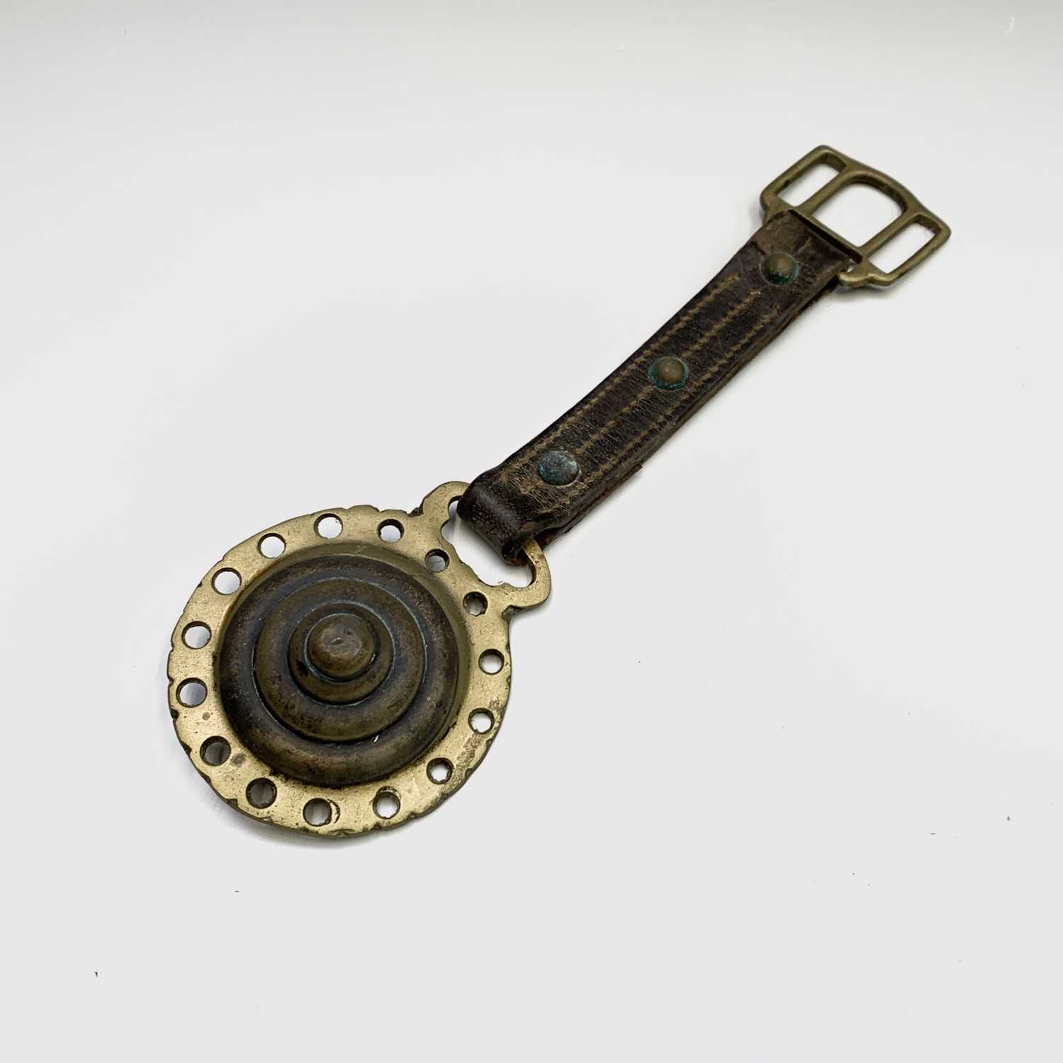 A selection of railwayana and other items, to include a BR(W) water gauge spanner, a bronze GWR - Image 37 of 44