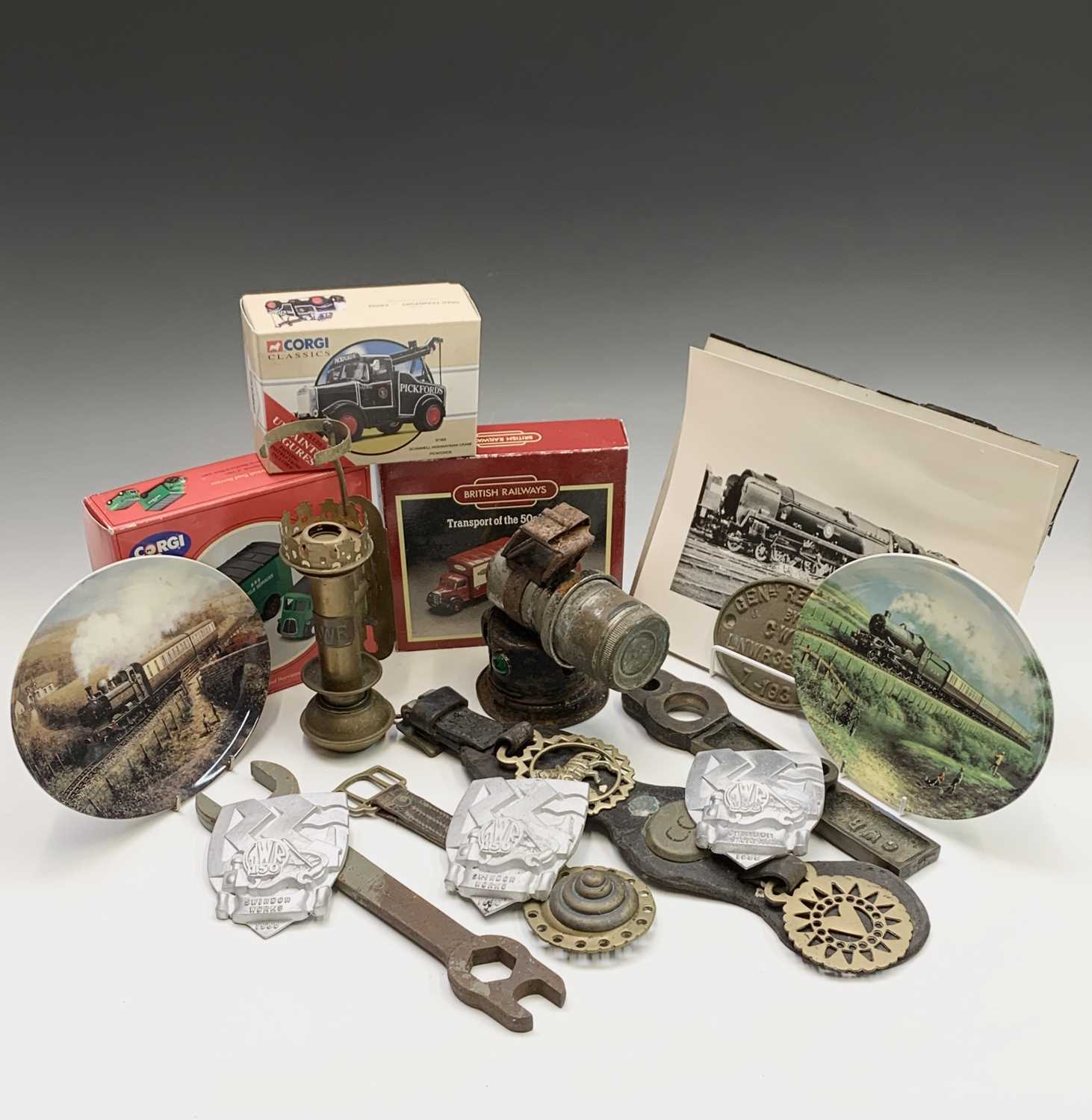 A selection of railwayana and other items, to include a BR(W) water gauge spanner, a bronze GWR