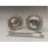 Two silver bonbon stands 4oz and a silver-mounted shoehorn and matching button hook