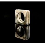 A contemporary silver concertina ring 21gm