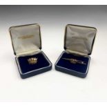 Two Gieves and Hawkes 9ct gold Naval brooches 6.4gm