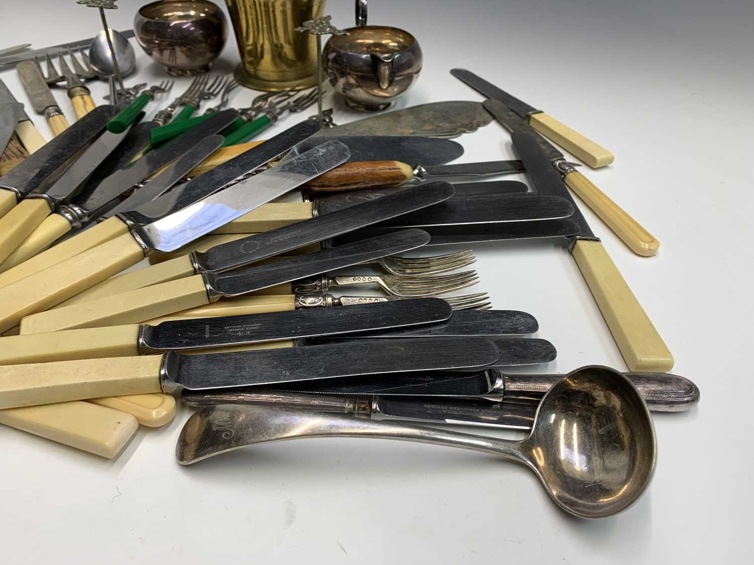 A large collection of knives etc. etc. - Image 6 of 6