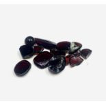 Various garnet stones, 19g.