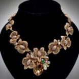 A filigree flowerhead necklace