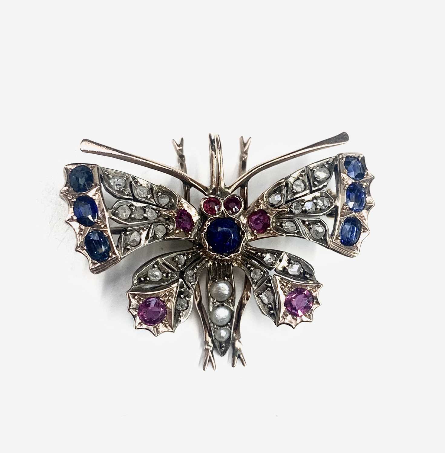 A fine Victorian gold butterfly brooch set with diamonds sapphires rubies and pearls 16gm 45.5mm - Image 4 of 4