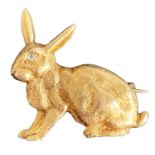 A charming Victorian 15ct gold hare brooch, set with a diamond eye, max height 2.4cm, 8gmCondition