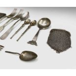 Three sets of six silver teaspoons, 6.2oz each cased and a set of six tea knives