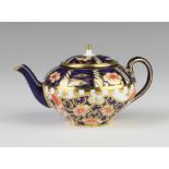A Royal Crown Derby Imari pattern teapot 10cm