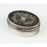 An Edwardian oval silver and tortoiseshell plique a jour trinket box, Birmingham 1909, 7cm