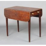 A Georgian mahogany Pembroke table fitted a frieze drawer, raised on square tapered supports 67cm