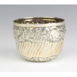 An Edwardian repousse silver bowl decorated with flowers, London 1900, 100 grams, 6.5cm