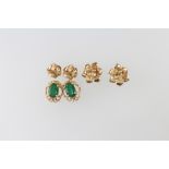 Three pairs of 9ct yellow gold ear studs 2.9 grams