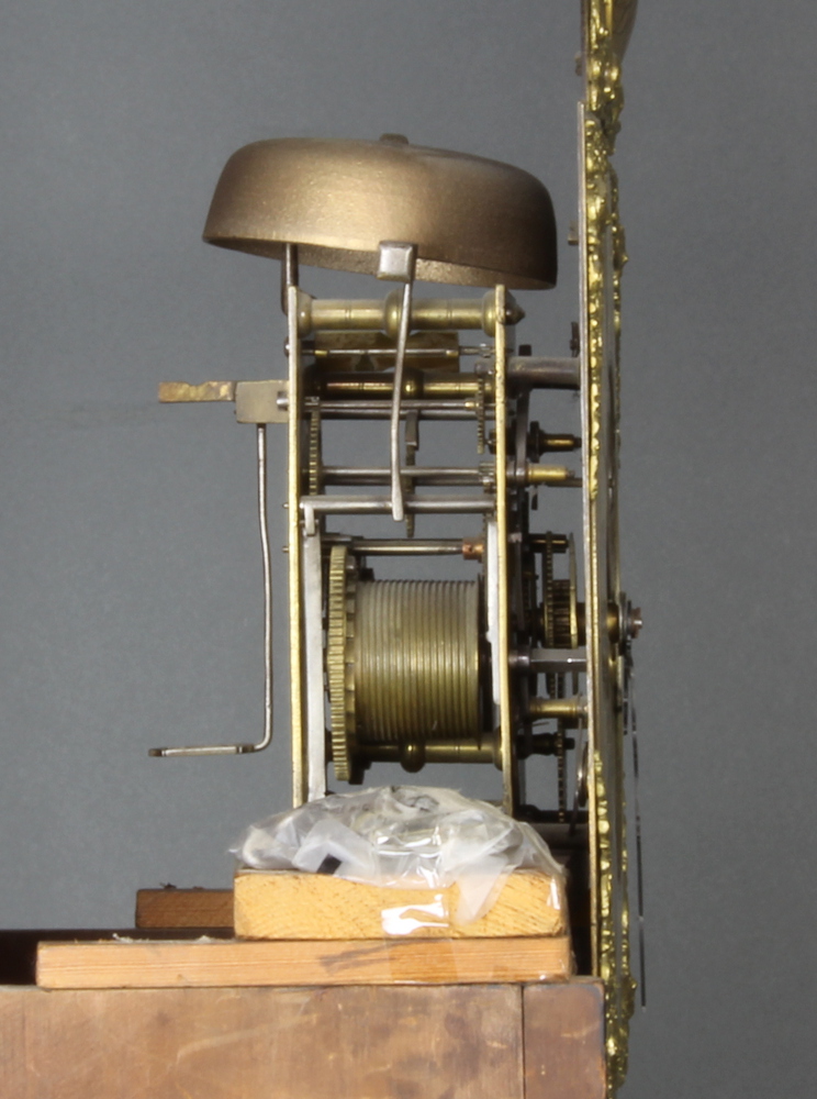 William Risbridger of Dorking, an 8 day striking longcase clock with 30cm arched dial marked William - Image 5 of 5