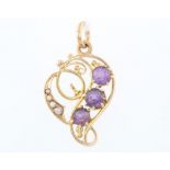 A 15ct yellow gold amethyst pendant, 2 grams