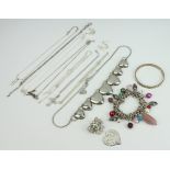 A quantity of costume jewellery