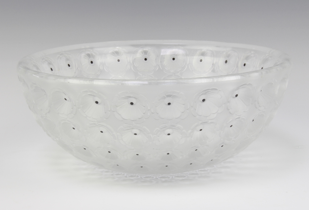 A Lalique Nemours pattern circular glass bowl, indistinctly etched Lalique, France 10cm h x 25cm