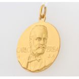 An 18ct yellow gold commemorative medallion Carlo Erba, 10 grams