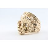 A 9ct yellow gold saddle ring, size Z /2, 61.3 grams