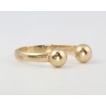 A 9ct yellow gold ring, size Q, 2.9 grams