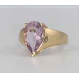 A 9ct yellow gold pear cut amethyst ring, 5.9 grams, size N