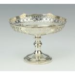 A silver tazza with pierced rim, Birmingham 1927, 8cm, 62 grams