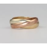 A 9ct 3 colour gold Russian wedding band, 3.7 grams, size I