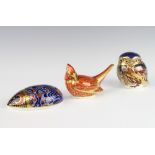 A Royal Crown Derby Imari pattern paperweight bug with gold stopper 12cm, ditto American Cardinal