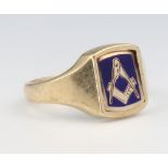 A 9ct yellow gold enamelled swivel Masonic ring size T 7.3 grams