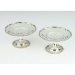 A pair of Edwardian silver miniature tazzas, London 1910, 11cm, 199 grams