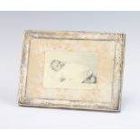 An 800 standard rectangular silver photograph frame 17cm x 12cm