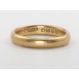 A 22ct yellow gold wedding band size K 1/2 5 grams