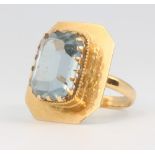 An 18ct yellow gold aquamarine dress ring, 11.3 grams, size L