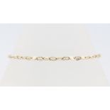 A 9ct yellow gold bracelet 0.8 grams, 18cm