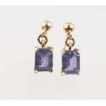 A pair of 18ct yellow gold tanzanite earrings approx. 1.5ct, 1.9 grams, 13mm