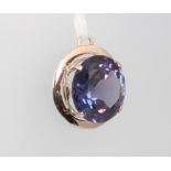 A 9ct yellow gold amethyst pendant 18mm, 3.1 grams