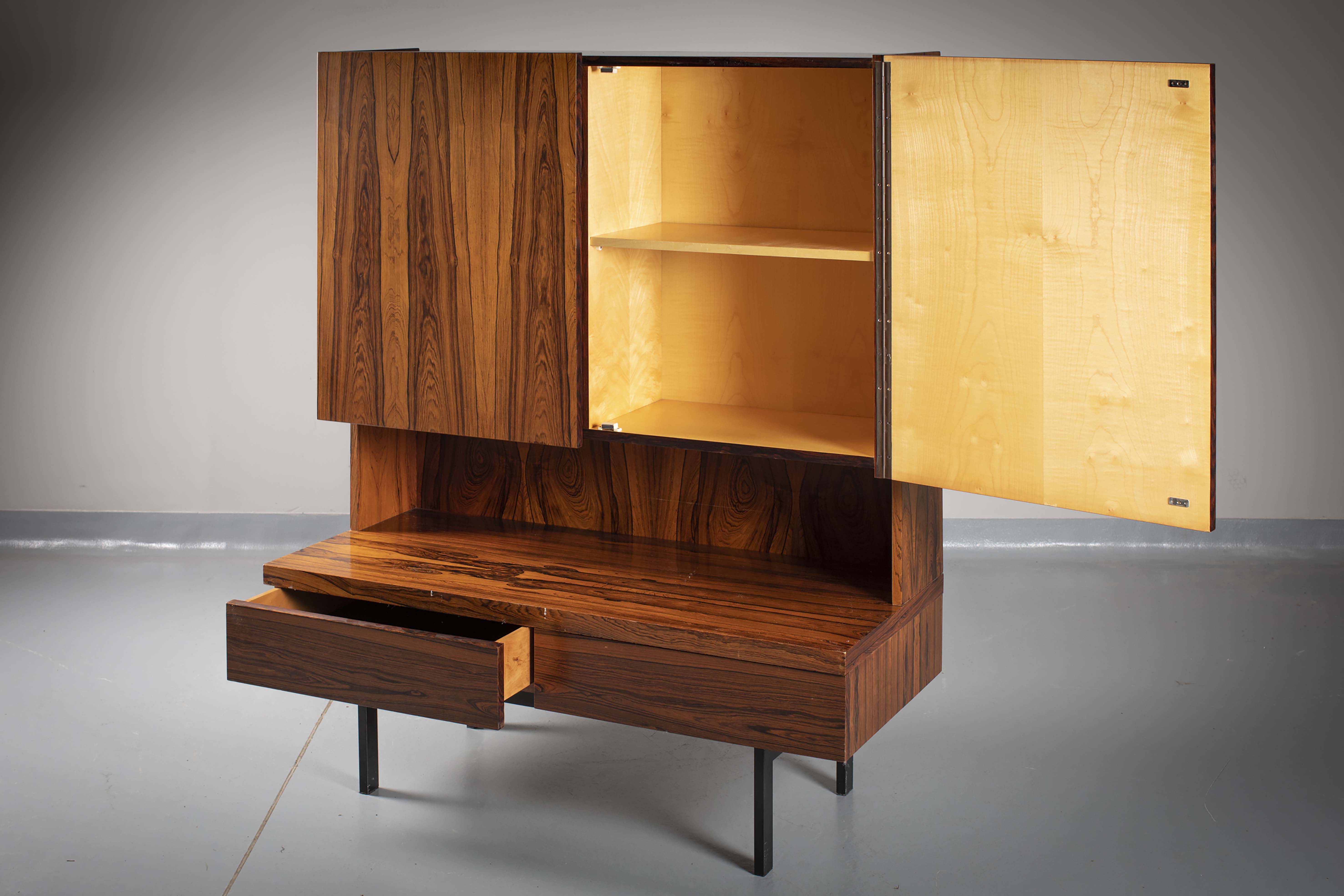 A ROSEWOOD SIDE CABINET, DANISH 1970s, the cupboard doors, above a shelf and drawer, on metal - Image 3 of 3