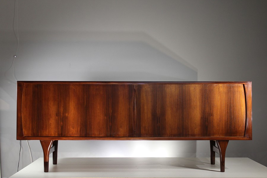 A FINE ROSEWOOD SIDEBOARD, DANISH 1960s, BY HENNING KJAERNULF FOR BRUNO HANSEN, with a pair of