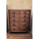 AN EARLY 19TH CENTURY MAHOGANY BOW FRONT CHEST OF DRAWERS,