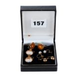 A PAIR OF OVAL 9CT MOUNTED AMBER EARRINGS, A PAIR OF 9CT BALL EARRINGS,